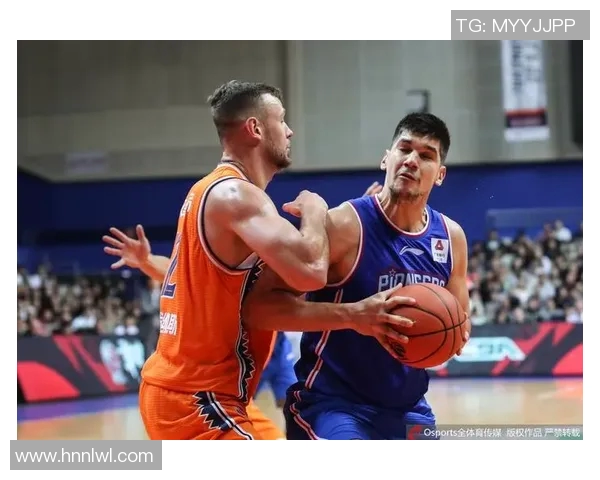 北京与辽宁总决赛首战精彩回顾争夺冠军的激烈对决与精彩瞬间