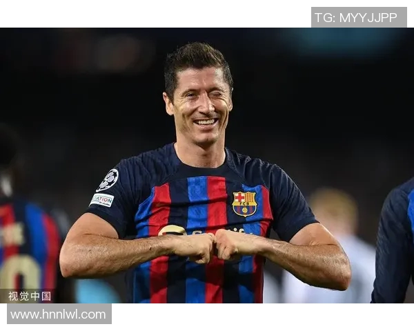 莱万在欧冠赛场大放异彩10场比赛打入12球领跑射手榜