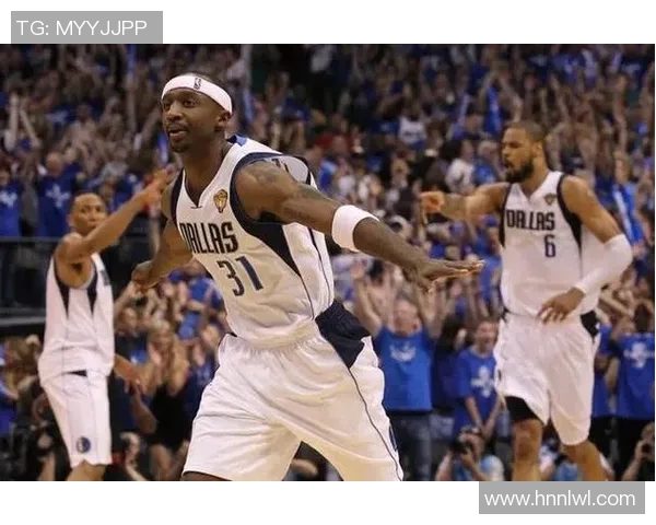 小牛队与雷霆队西部决赛首战精彩回顾与赛后分析