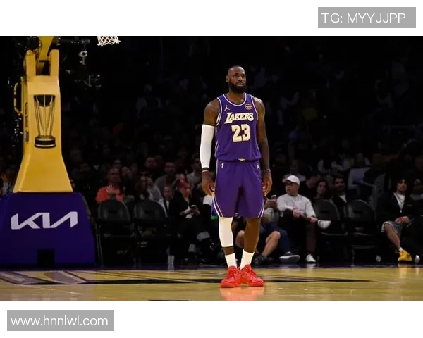 夏季联赛湖人与快船激战正酣球迷期待精彩对决与新星表现 夏季联赛湖人与快船激战正酣球迷期待精彩对决与新星表现