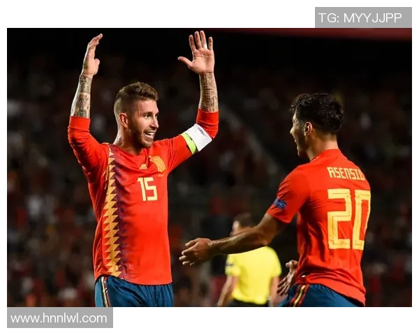 荷兰与西班牙上半场精彩对决分析与战术解析