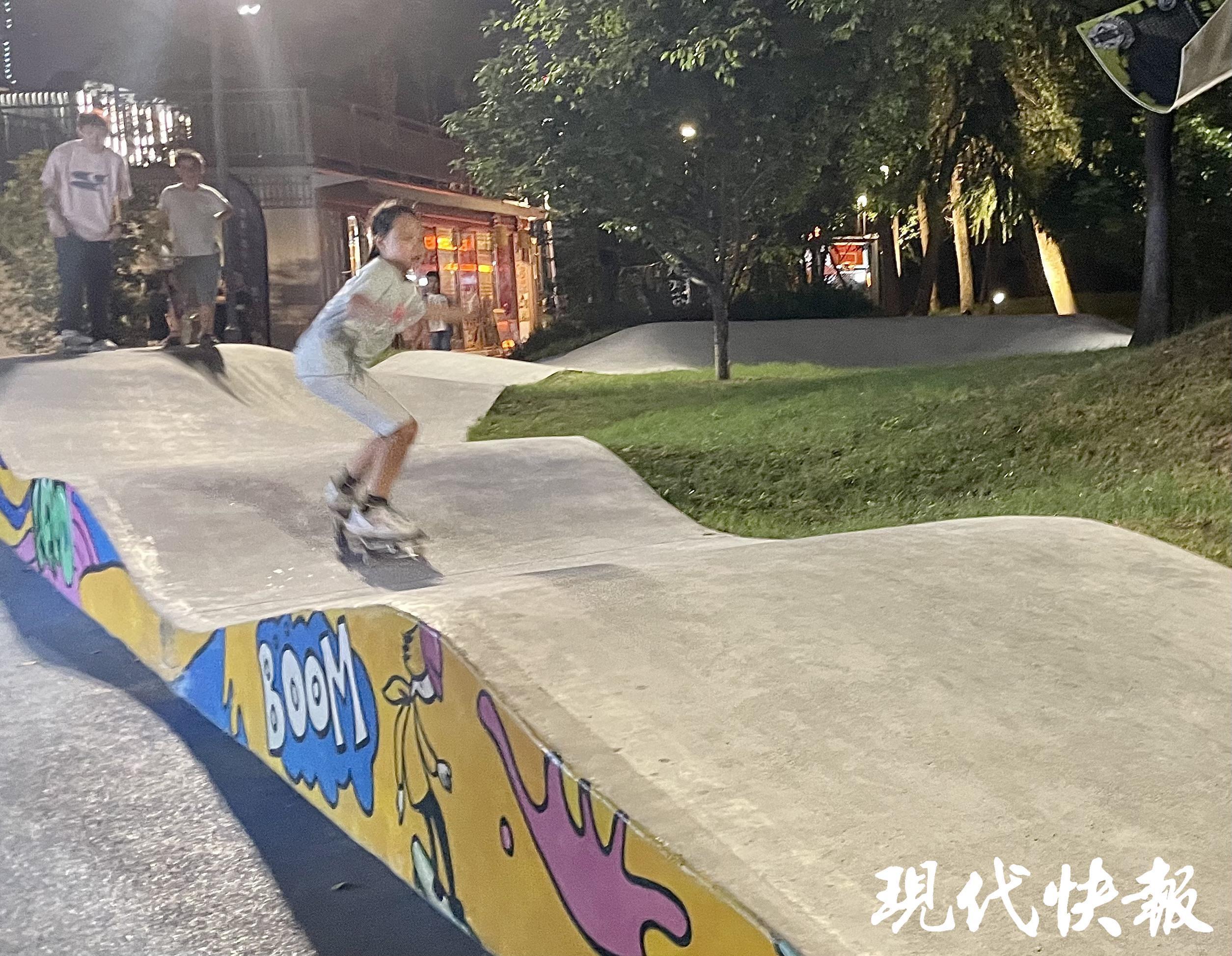 天行体育网址文脉华章｜奥运刮起“潮玩”风体育文化的年轻态表达(图4)